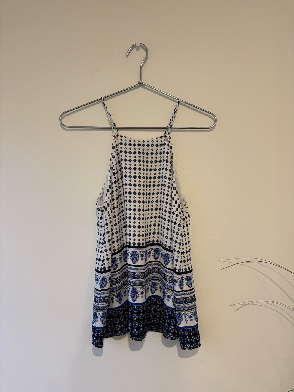 Dynamite White & Blue Patterned Halter Camisole